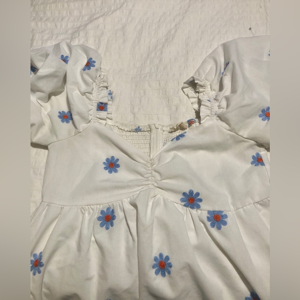 Altar'd State White Cotton Floral Boho Smocked Puff Sleeve Summer Dress size S - Picture 3 of 10